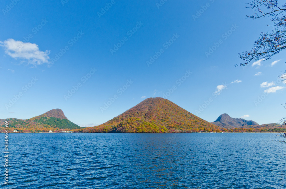 Mt. Haruna and Lake Haruna in autumn.
