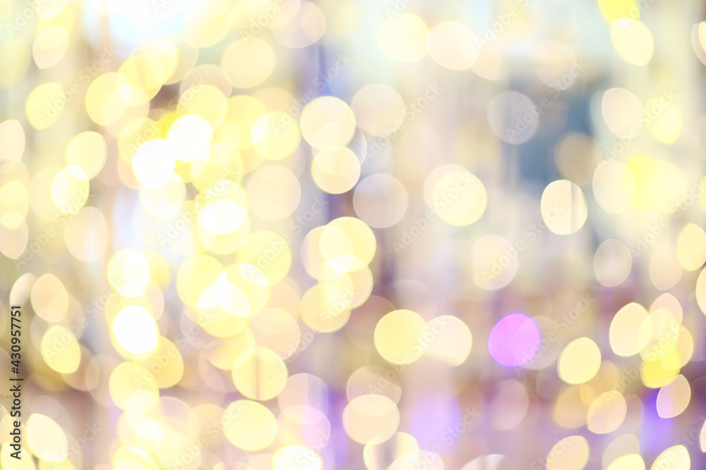 Fototapeta premium golden bokeh blurred circles background, abstract blurred design pattern