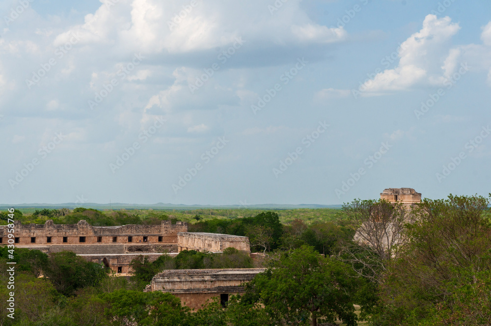 Fototapeta premium view of the palace