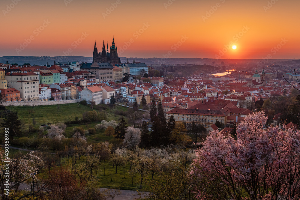 city castle at sunset, city, prague, castle, architecture, europe, panorama, town, view, building, cityscape, travel, czech, cathedral, church, old, night, river, skyline, capital, bridge, landmark