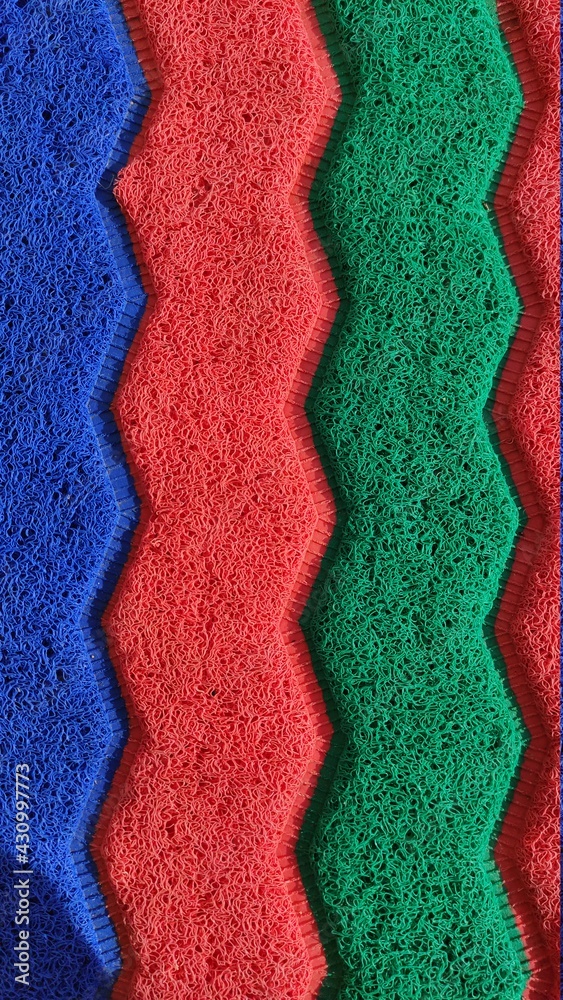 Carpet with three kinds of colors