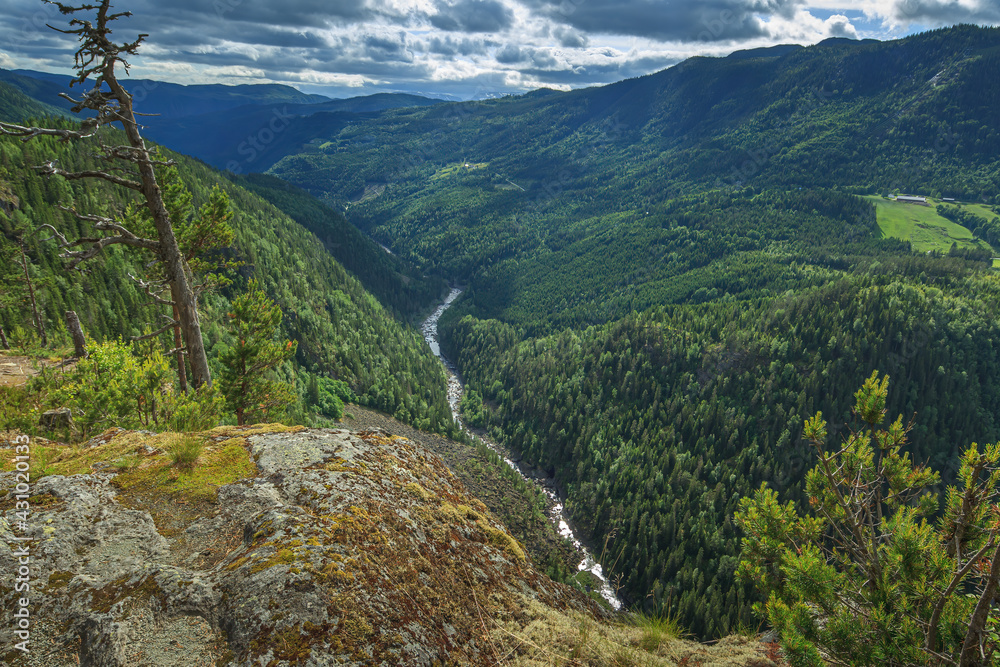 Naklejka premium Ravnejuv cliff panoramic shot in Norway