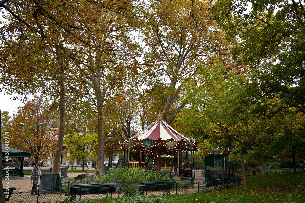 Promenade au parc Monceau
