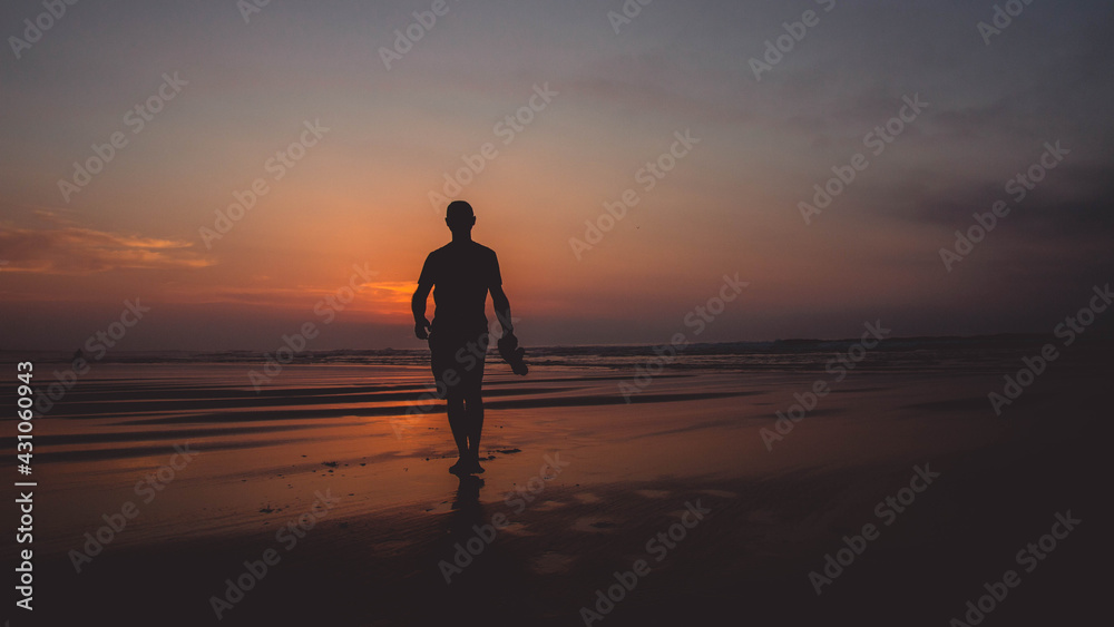 Amazing sunset in Casablanca - Morocco - Sunset Siluette Amazing sunset in Casablanca - Morocco - Sunset Siluette
