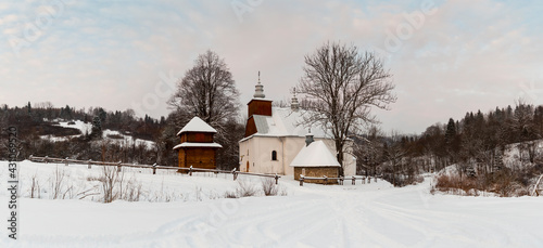 Cerkiew świętej Męczennicy Paraskewii w Łopience, Bieszczady, Polska / Orthodox Church of the Holy Martyr of Paraskeva in Łopienka, Bieszczady, Poland photo