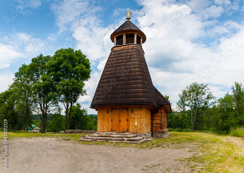 wiara, religia, kultura, kult, cerkiew, świątynia, budynek, budowla, zabytek, ikona, ikonostas, fresk, carskie wrota, krzyż, kopuła, dach, dom boga, prawosławie, kościół, Bieszczady, podkarpackie, Kar