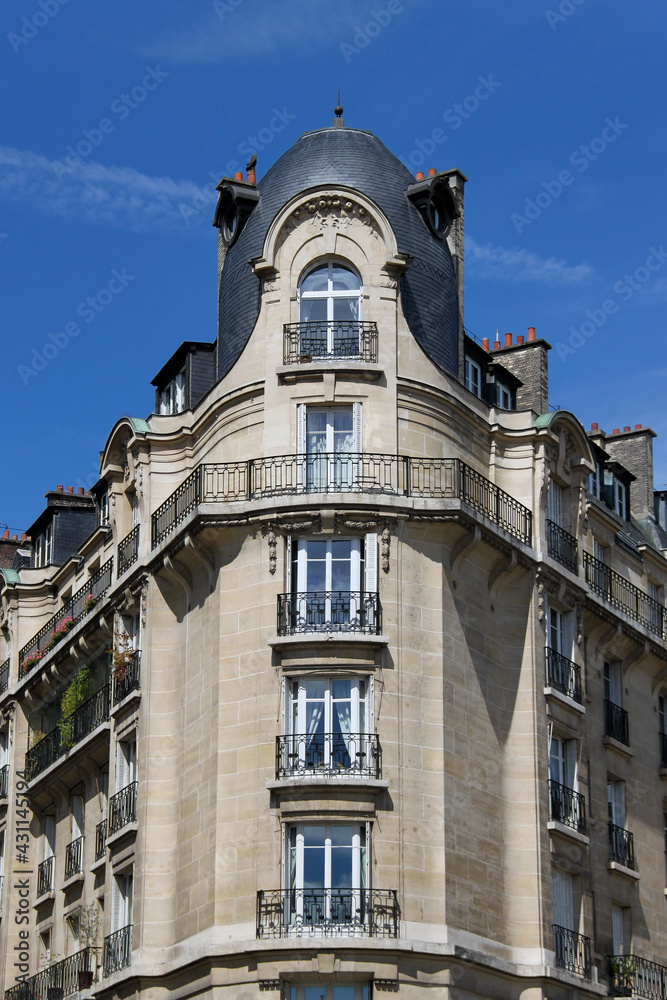 Immeuble bourgeois résidentiel à Paris