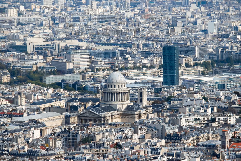 Le Panthéon et paysage urbain vue du ciel à Paris