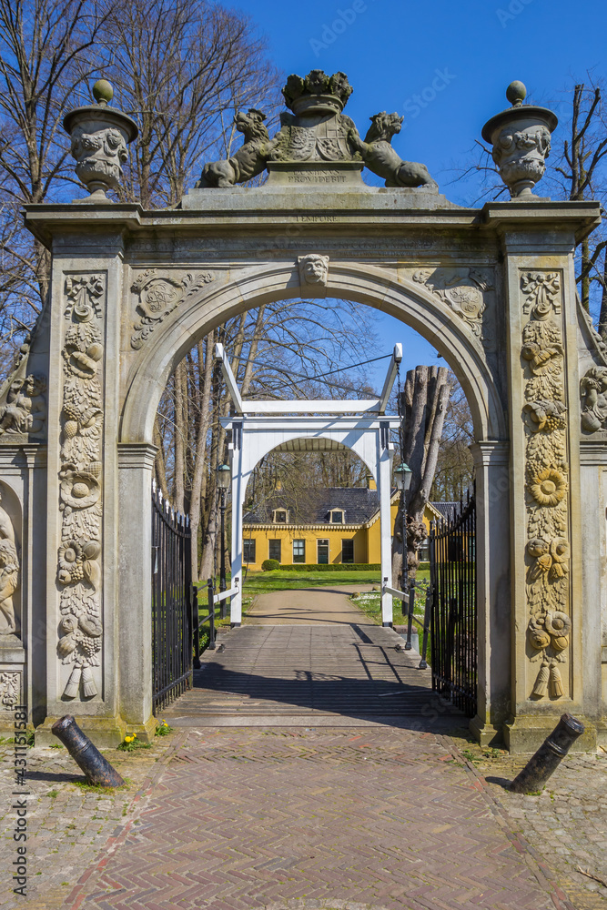 Entrance gate to the garden and mansion of Nienoord
