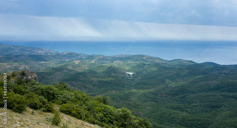 View of the Black Sea coast from the top of the plateau.