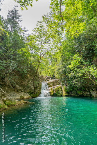 Fototapeta Naklejka Na Ścianę i Meble -  the Etler waterfall and pools, hidden beauties and unexplored paradise of Antalya, Turkey