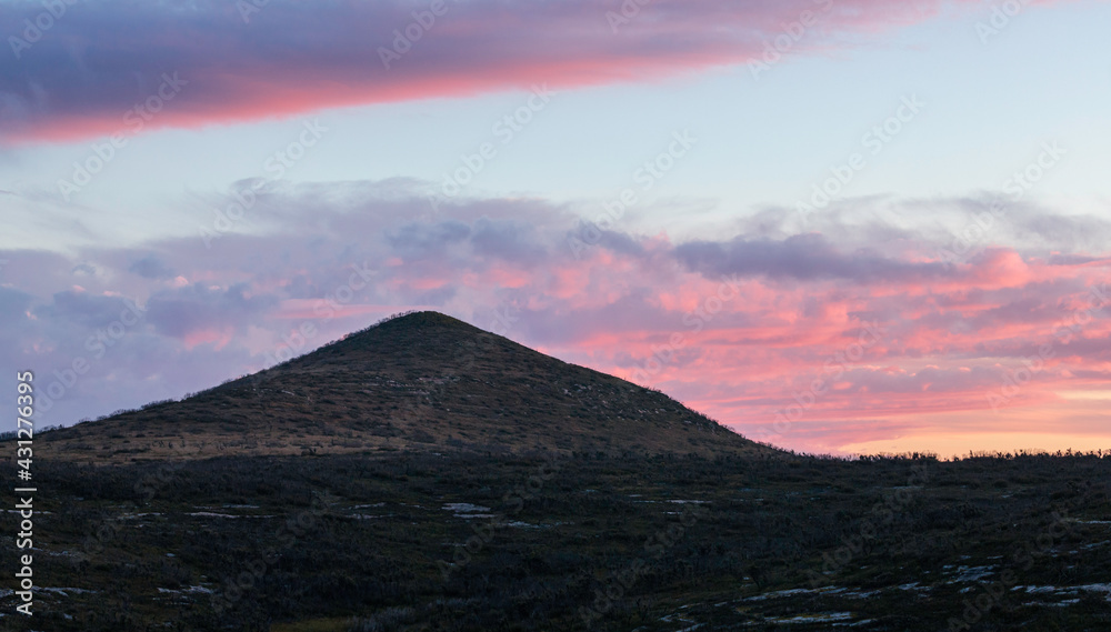 Corang Peak at sunset, Budawangs, NSW, April 2021