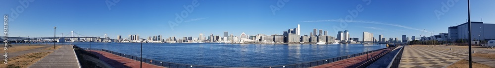 豊洲ぐるり公園から見える風景