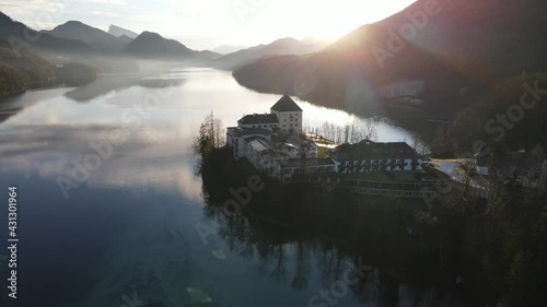 Schloss Fuschl inzwischen Bergen und dem See. photo