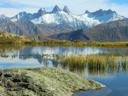 aiguilles d'arves depuis le lac Robert