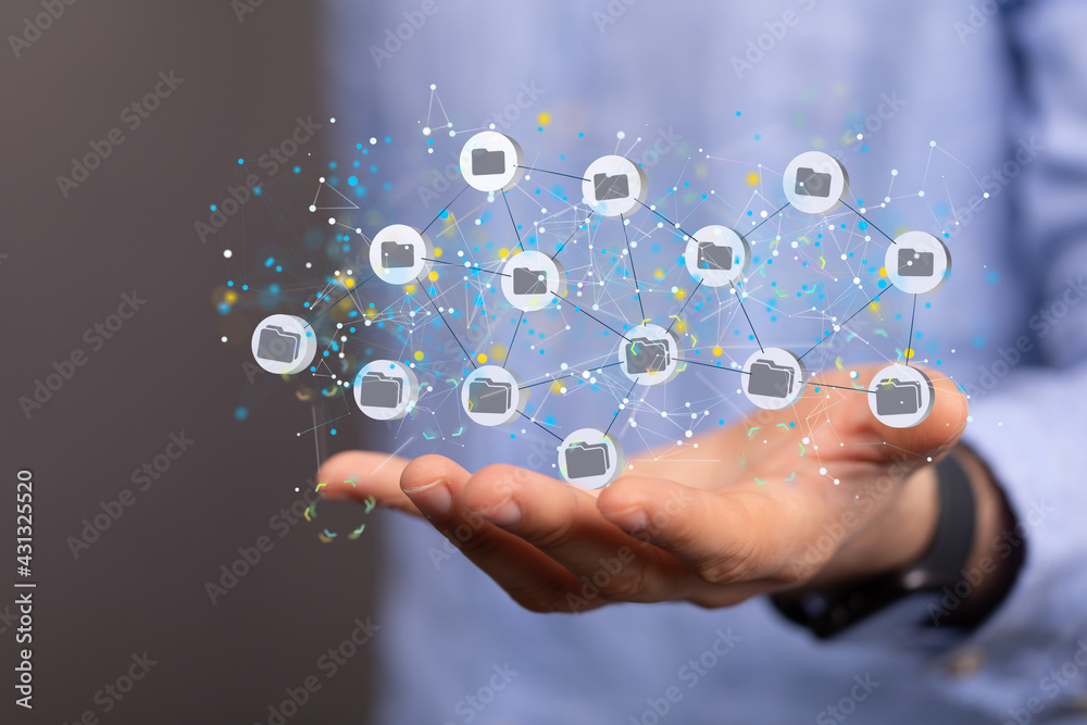 Actionable Analytics Connecting people on the internet Actionable Analytics Connecting people on the internet