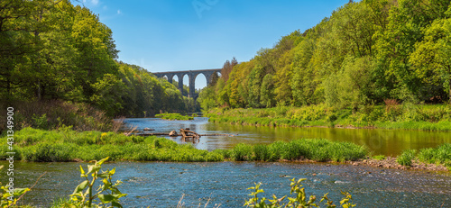 das wunderschöne sächsische Muldental am Göhrener Viadukt an der Mündung Chemnitz in die Zwickauer Mulde im Sommer  photo