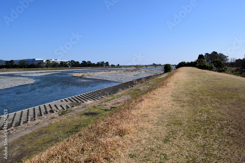 神奈川県松田 酒匂川遊歩道 報徳橋方面 