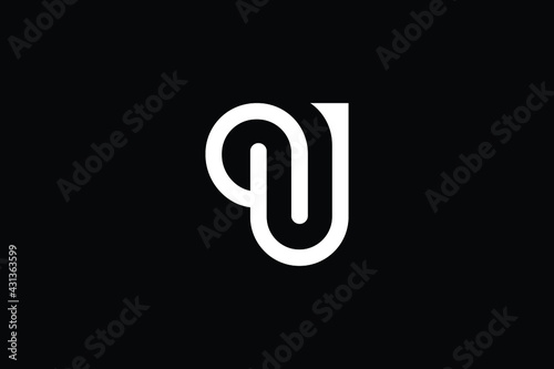 QU logo letter design on luxury background. UQ logo monogram initials letter concept. QU icon logo design. UQ elegant and Professional letter icon design on black background. Q U UQ QU