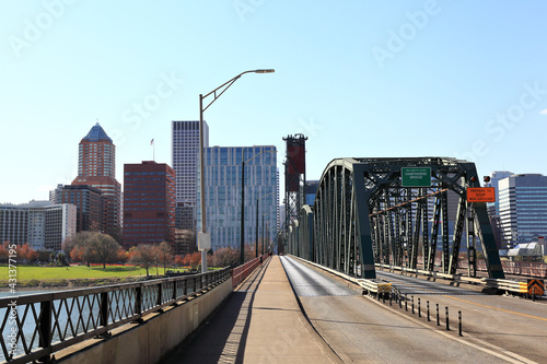 Portland, City of Bridges: Hawthorne Bridge photo