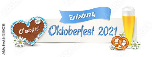 Oktoberfest 2021 Einladung Banner mit Schild,
Lebkuchen Herz, Bier, Brezel und Edelweiss, 
Vektor Illustration isoliert auf weißem Hintergrund
