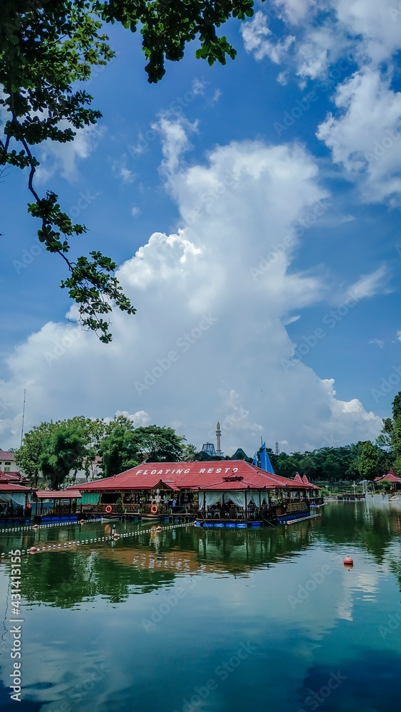 Fototapeta premium beach with boats