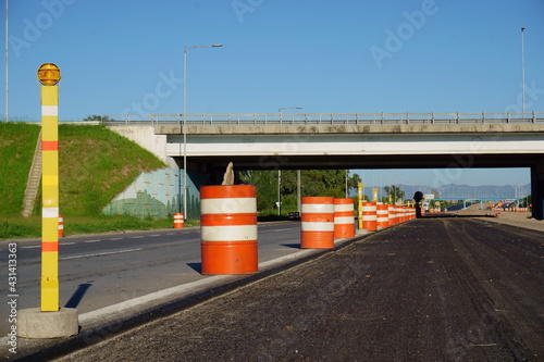 Obra vial photo