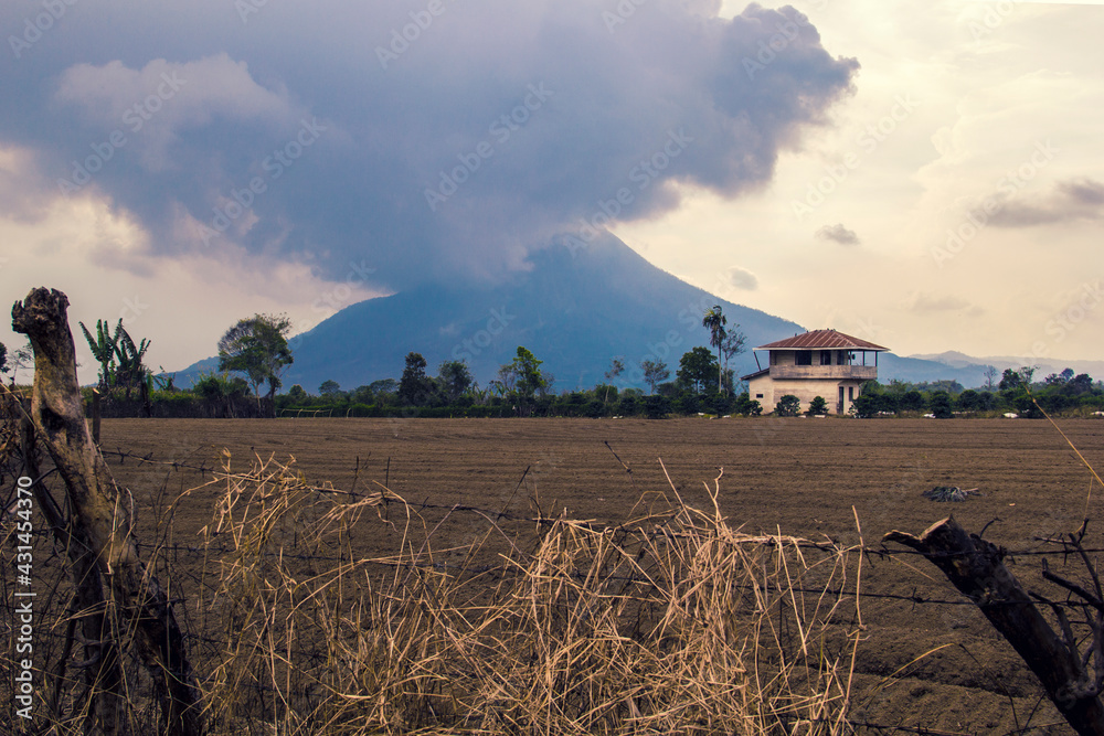 Fototapeta premium Smoke from Mount Sinabung North Sumatera