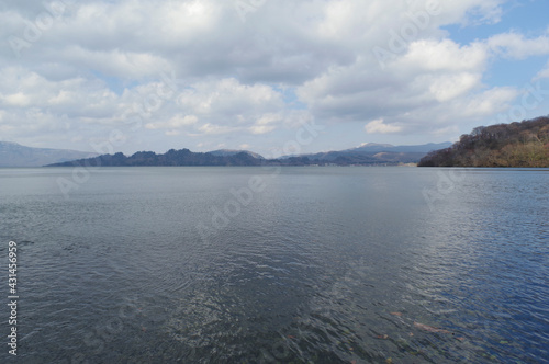 湖畔から見る十和田湖 © y.tanaka