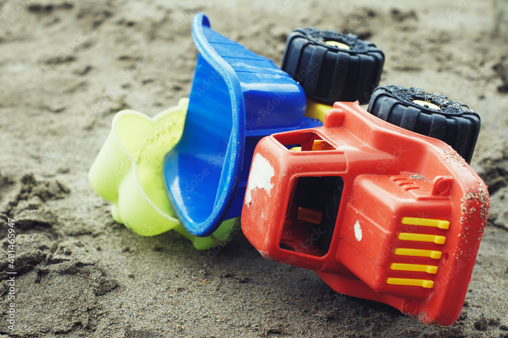 Children's beach toys, plastic truck Children's beach toys, plastic truck