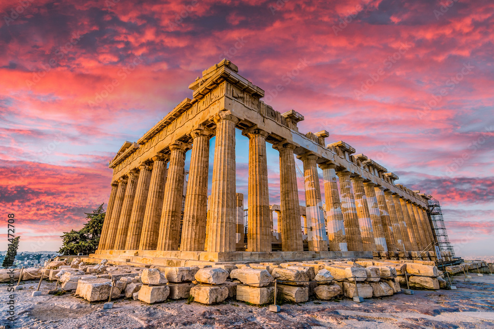 Fototapeta premium The Parthenon is Standing majestically on the highest point of the Acropolis hilltop, this breathtaking temple was the most magnificent temple of the ancient world.