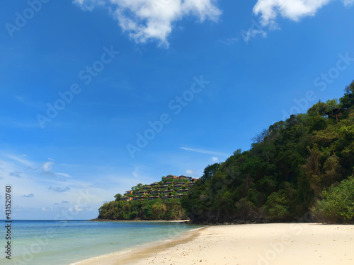Beach on the coast of a tropical island © OlTarakanov