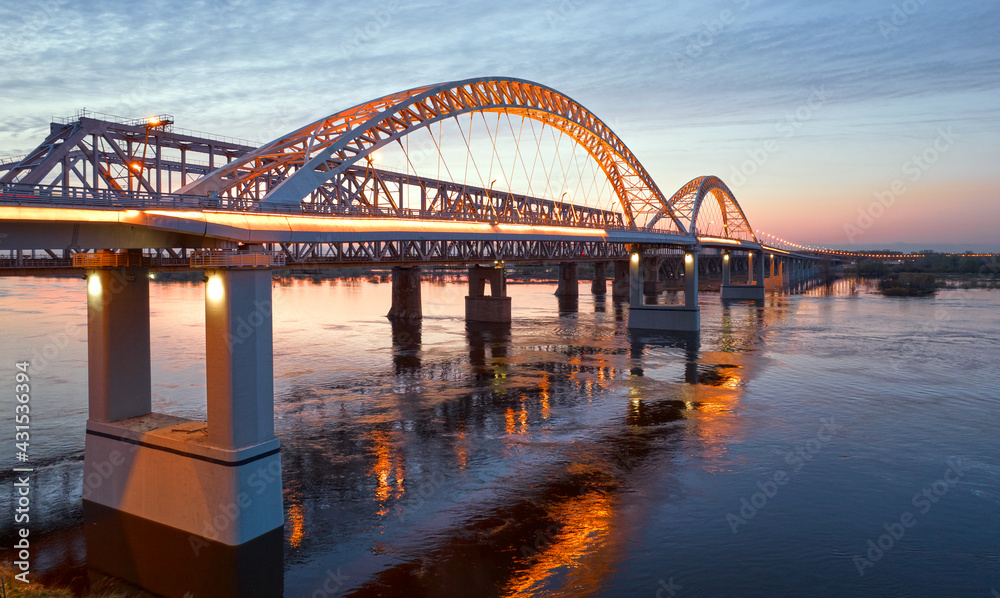 Obraz premium Aerial late evening view on the bridge over the Volga river