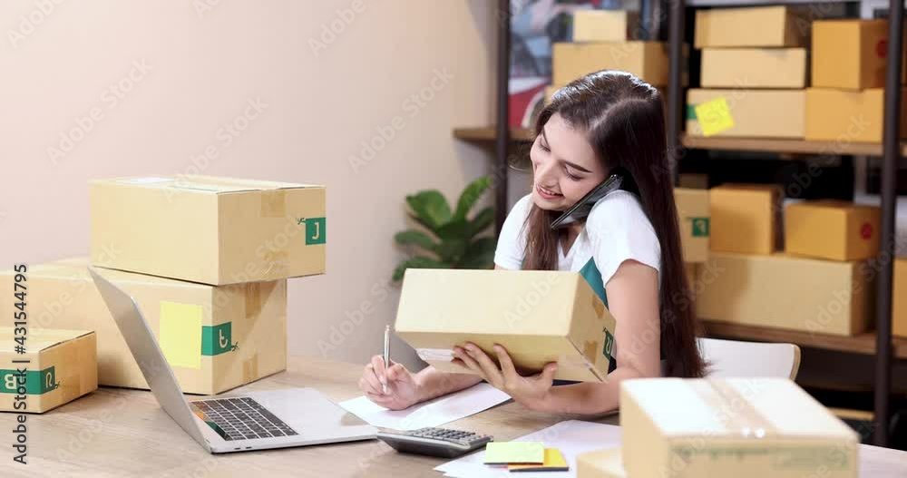 Online store owner woman, Modern businesswoman, Social media for marketing, Online shopping and delivery. Online store owner woman, Modern businesswoman, Social media for marketing, Online shopping and delivery.