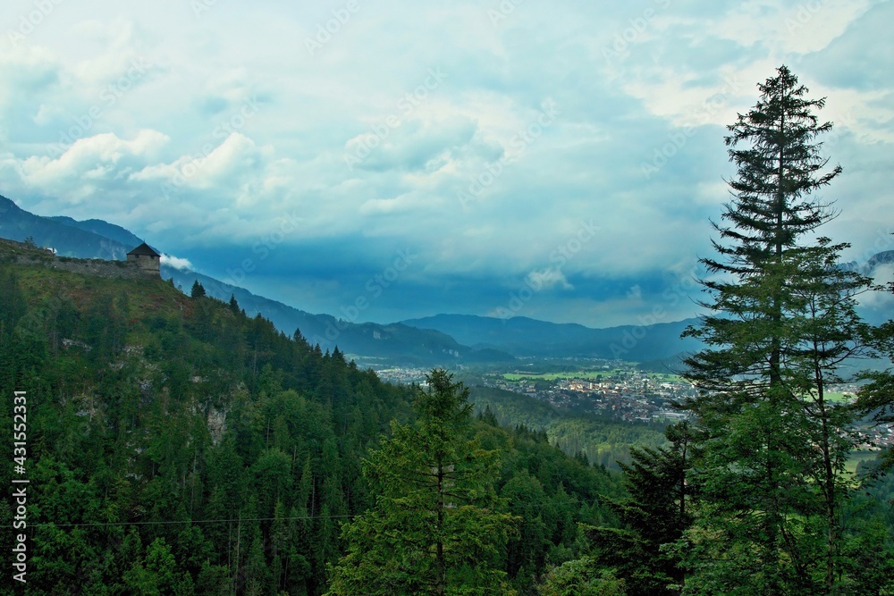 Fototapeta premium Austrian Alps-view of the ruins of Ehrenberg Castle near Reutte in the Lechtal Alps