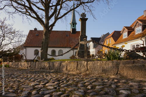 Sankt Petri-Kirche Maasholm photo