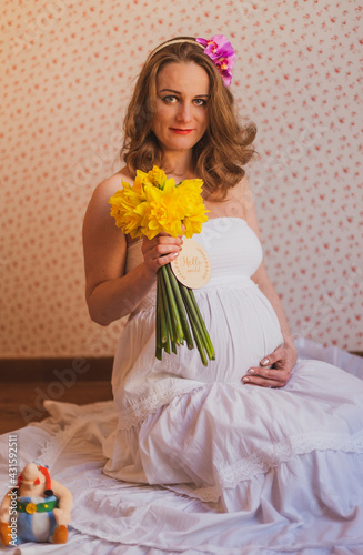 White woman last month of pregnancy