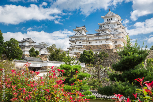 Himeji Castle, Himeji-jo also known as White Heron Castle, Shirasagijo, is a hilltop Japanese castle in the city of Himeji, Hyogo Prefecture, Japan © Red Pagoda