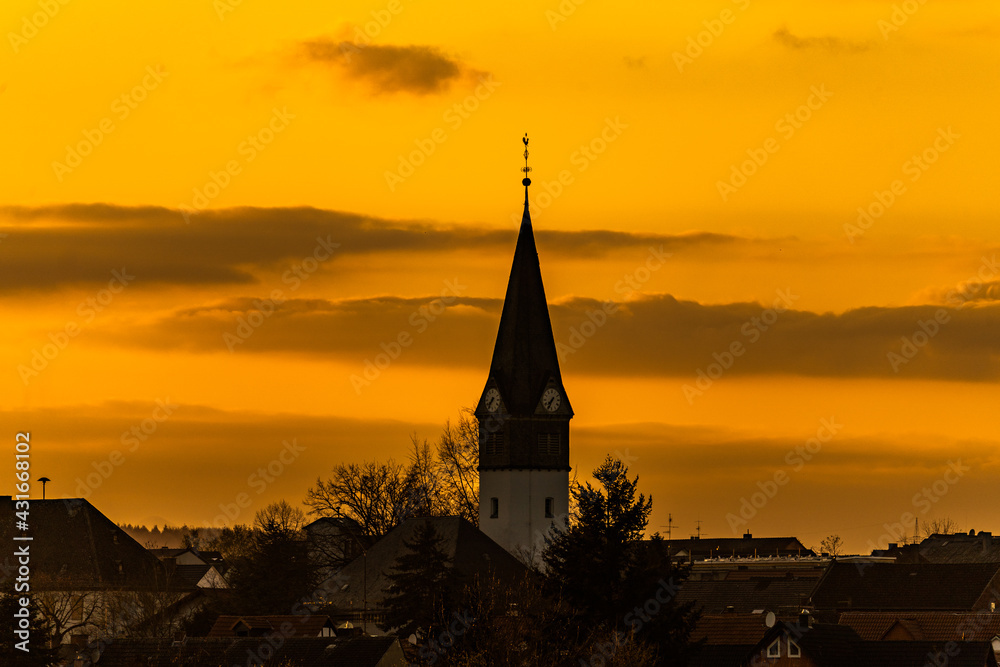 Fototapeta premium sunset on the field in Mosbach - Germany
