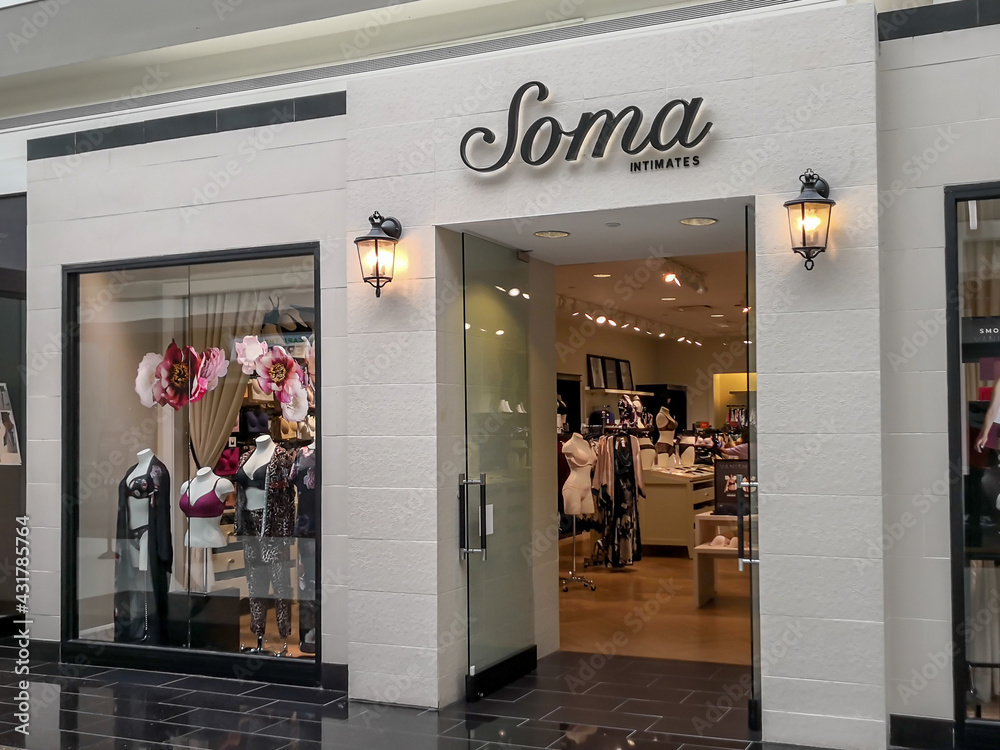 Cheektowaga, NY, USA - September 22, 2019: Soma store at a mall in  Cheektowaga, NY, USA. Soma intimates is a Women's lingerie chain also  selling loungewear, pajama. Stock Photo