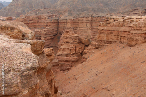 Charyn canyon 12