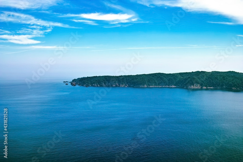 海と細長い半島 © BEIZ images