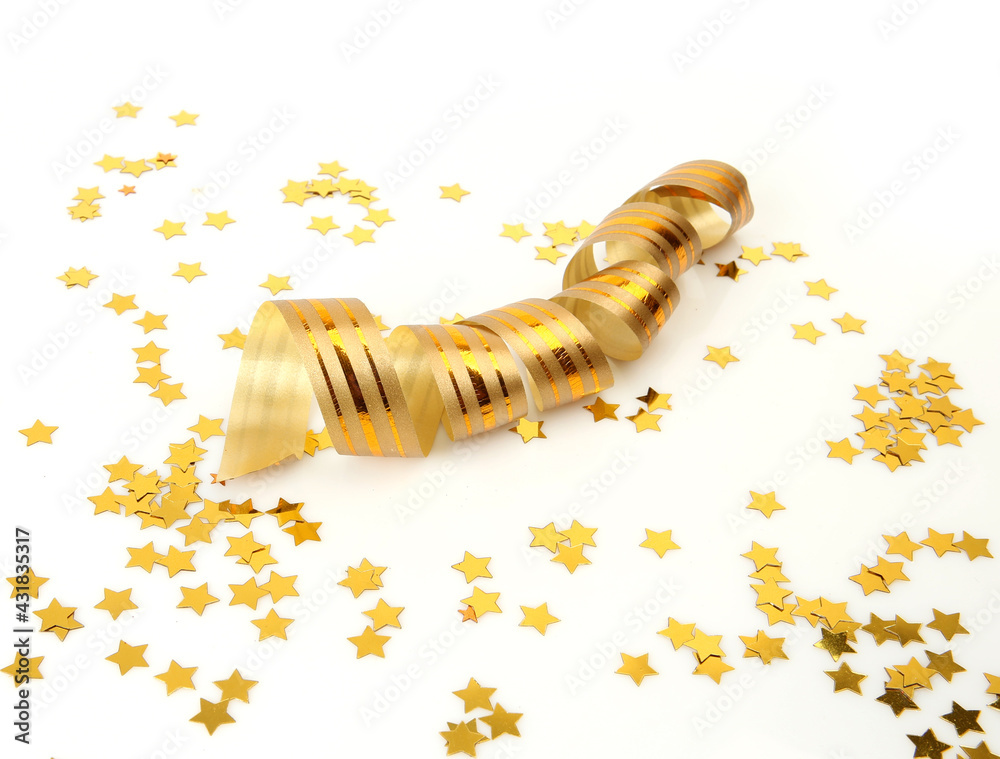 Naklejka premium Confetti and streamer