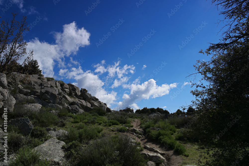 krajobraz góry natura widok niebo niebieskie widok hiszpania