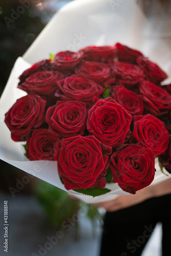 bouquet of roses, red roses, basket of red roses, rose, roses, flower shop photo