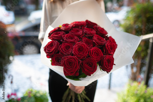 bouquet of roses, red roses, basket of red roses, rose, roses, flower shop photo