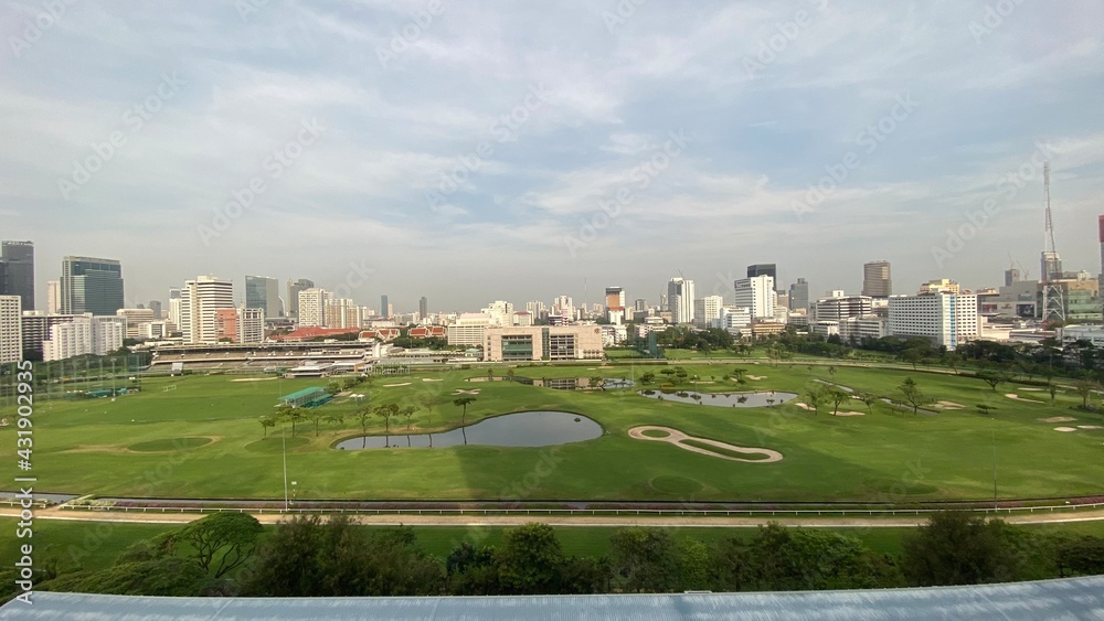 Obraz premium 5 MAY 2021 view from a high-rise building in Ratchadamri area in bangkok 