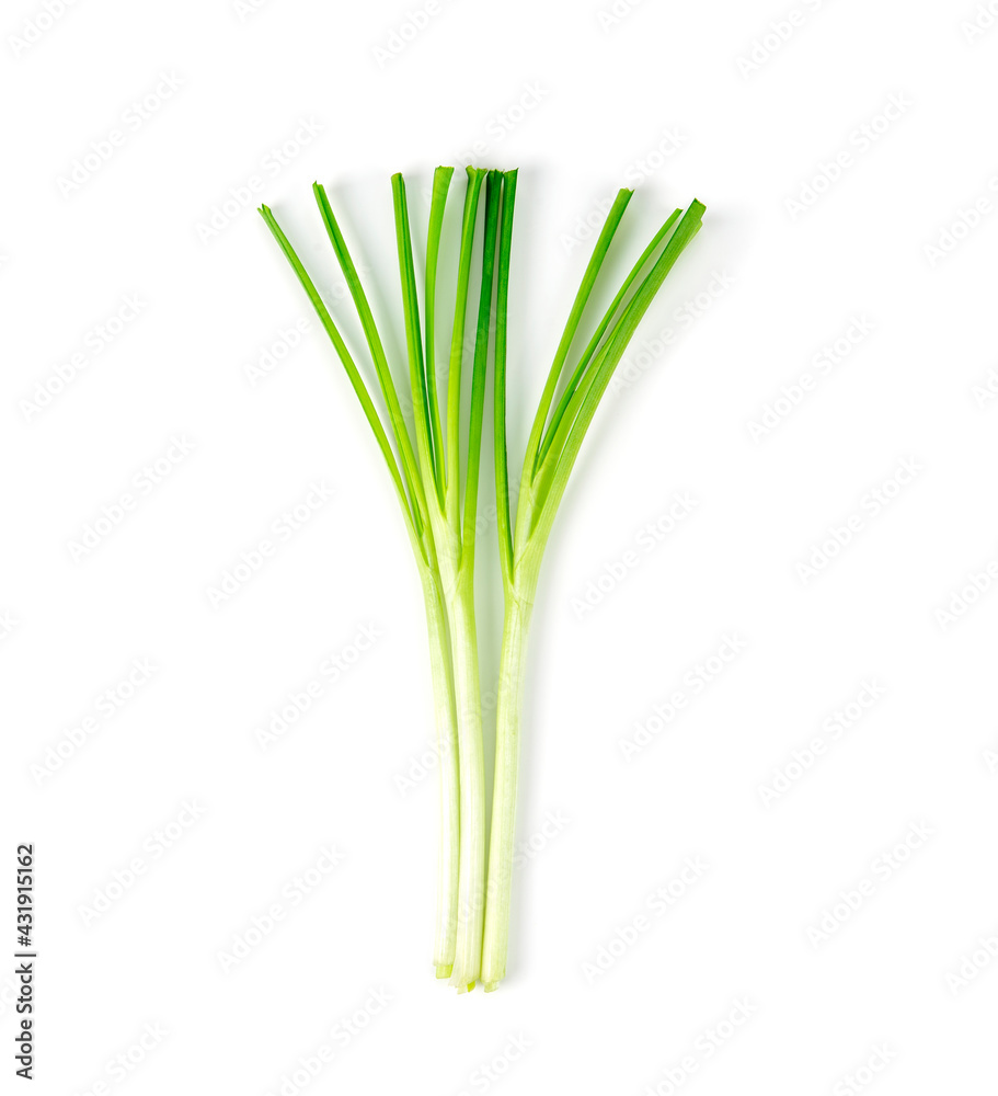 Obraz premium Fresh healthy organic green vegetable garlic chives, chinese chive sliced, green herb isolated on white background.