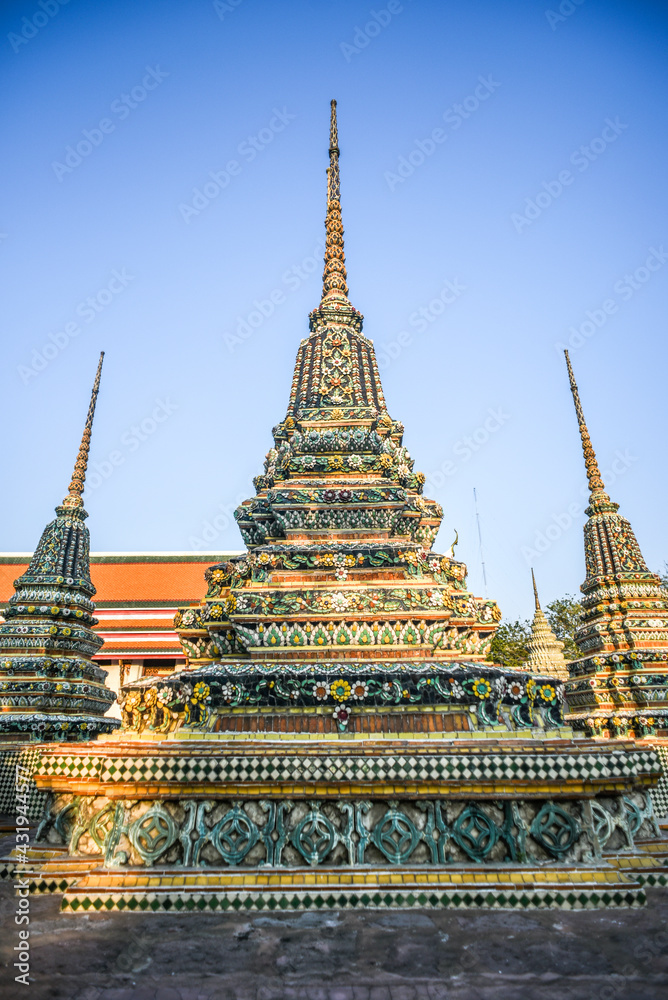 Fototapeta premium Architecture in Thailand. Construction, temple with ceramic patterns, symbol of Thailand.