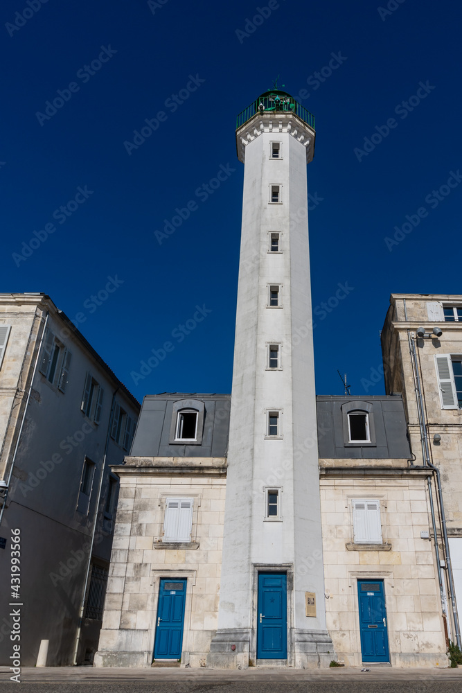 Obraz premium phare de la Rochelle sur fond de ciel bleu